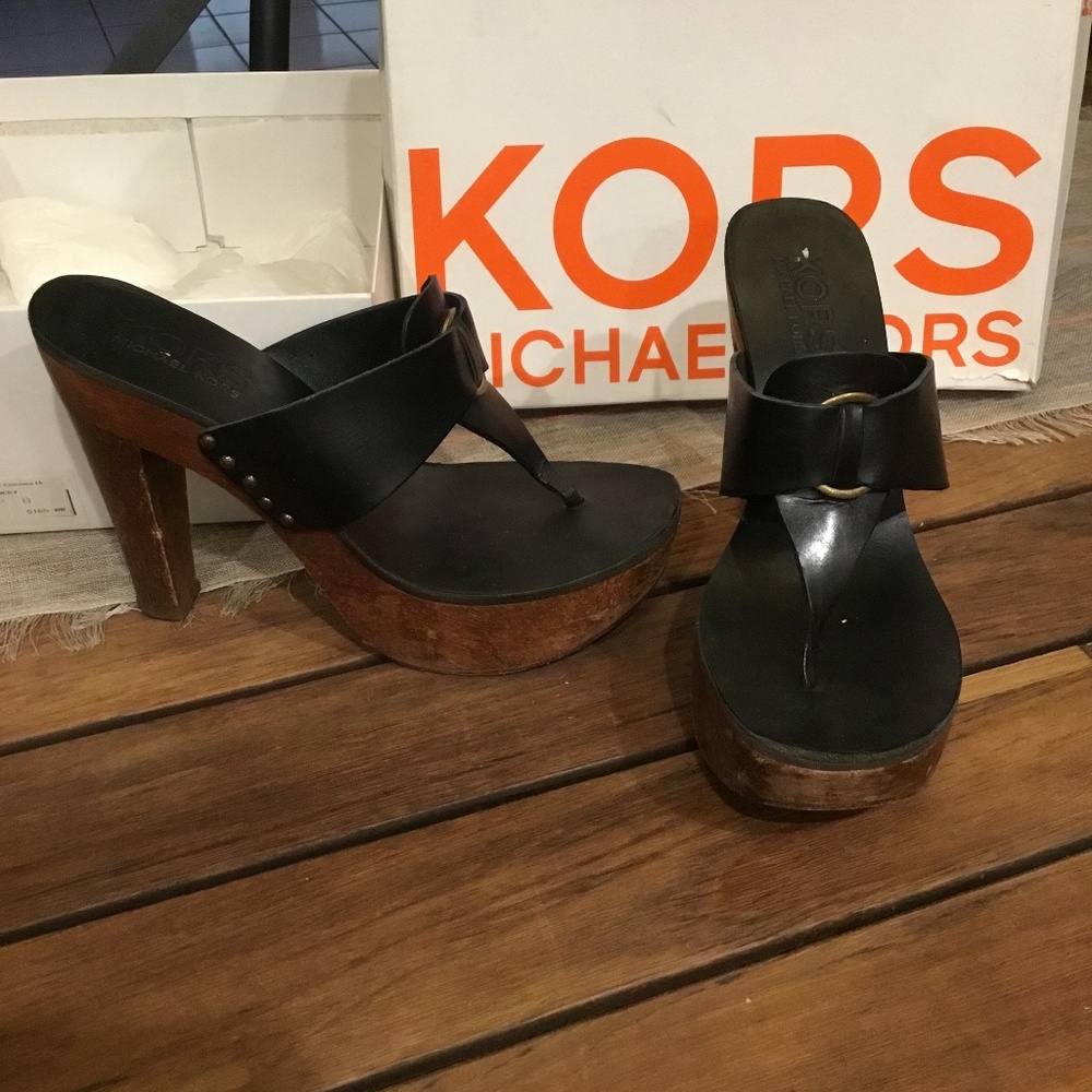 Michael Kors Bowery Platform Thong Wood/Black